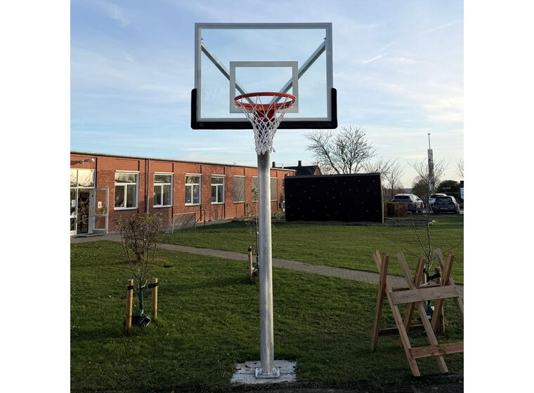 Basketballstativ Klubben Street Fastmontert | Til skolegården 