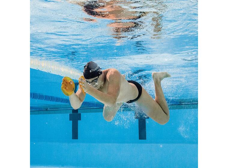 Finis Agility Teknikk Paddles M Strapless Swimming Paddles 
