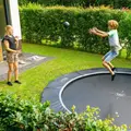 EXIT Dynamic Bakketrampoline Sikkerhetskant | 427 cm | Svart