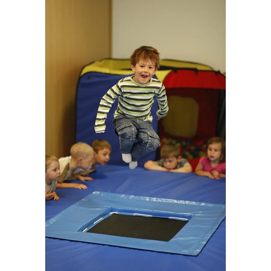 Nedsprangsmatte med trampoline 300x200x30 cm 