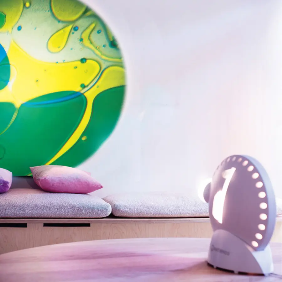 Space Projektor med 4 fargehjul Hvit 